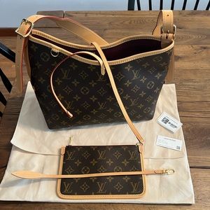 Louis Vuitton Carryall PM